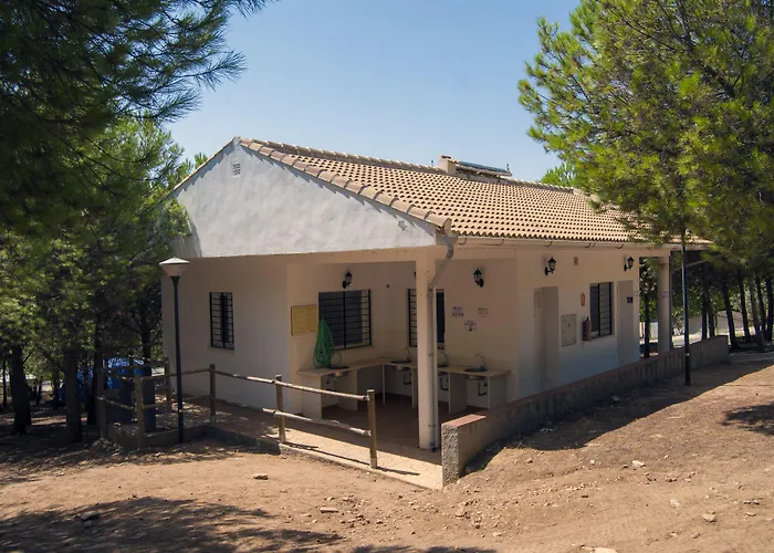 Hoteles cerca de Castillo de Iznájar