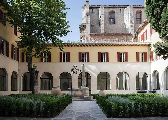 Hotels mit schöner Aussicht in Arles