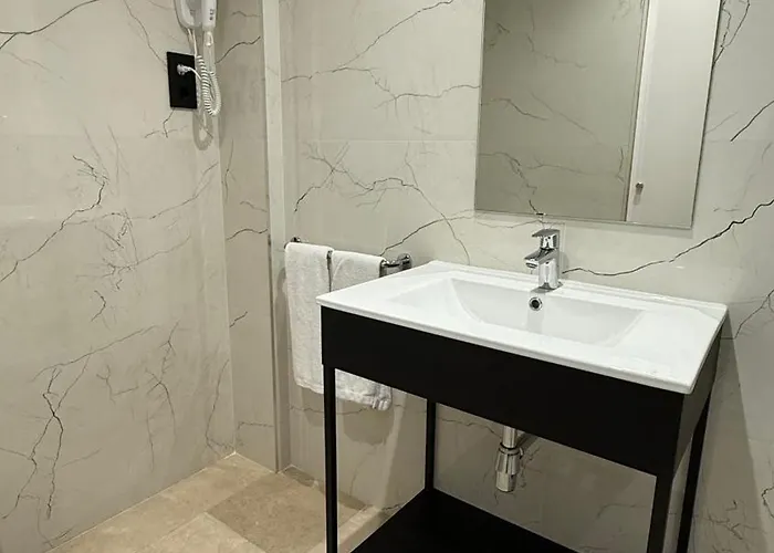 Hoteles cerca de Museo del Vino