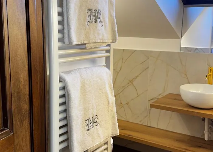 Hotel vicino a Alpine Eco