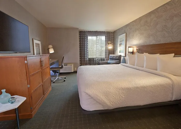 Silverdale Beach hotels