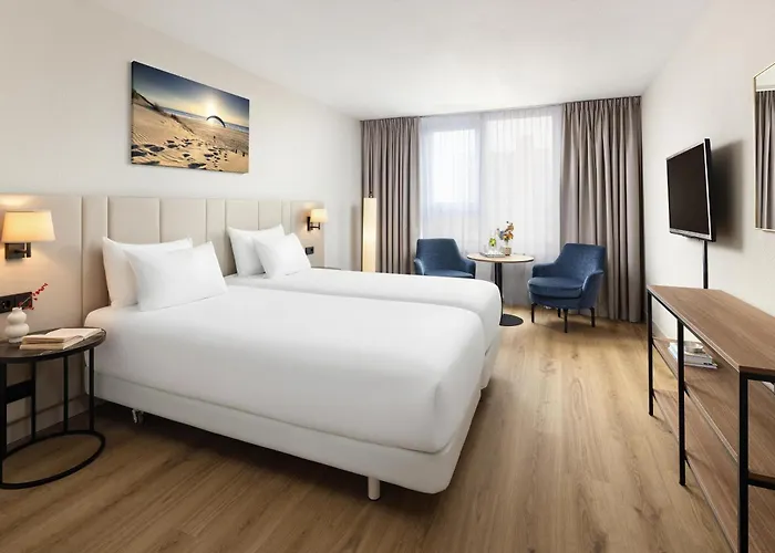 Hotels nahe Bloomingdale Beach Club
