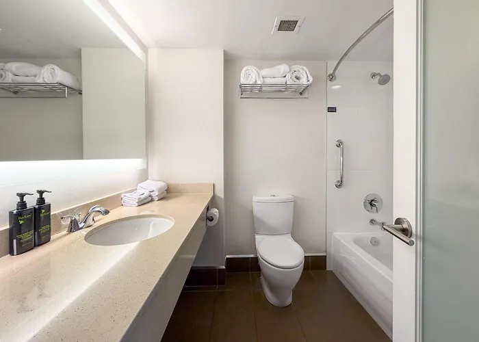 Nanaimo Beach hotels