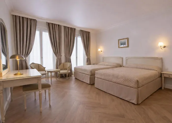 Hotels aan het strand in Lourdes