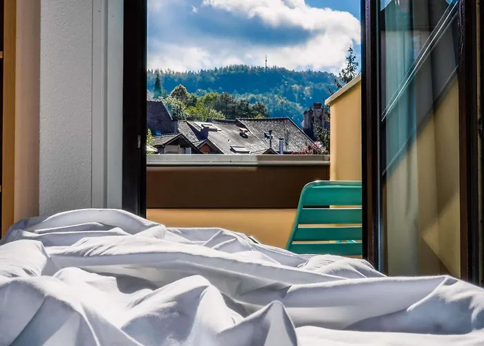 Hotels in de buurt van Bridge of Love