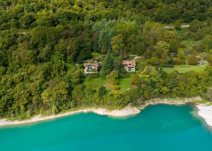 Hotels aan het strand in Tenno