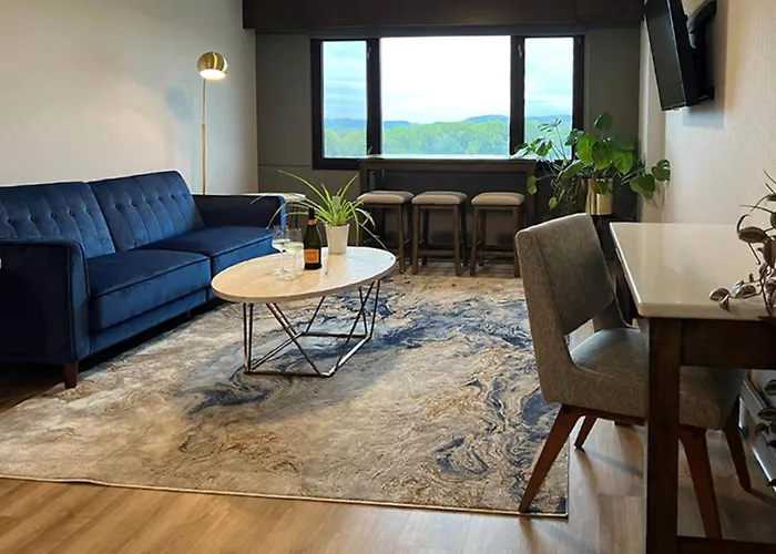 La Crosse Beach hotels