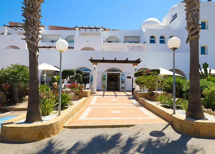 Hoteles cerca de Iglesia de Santa María