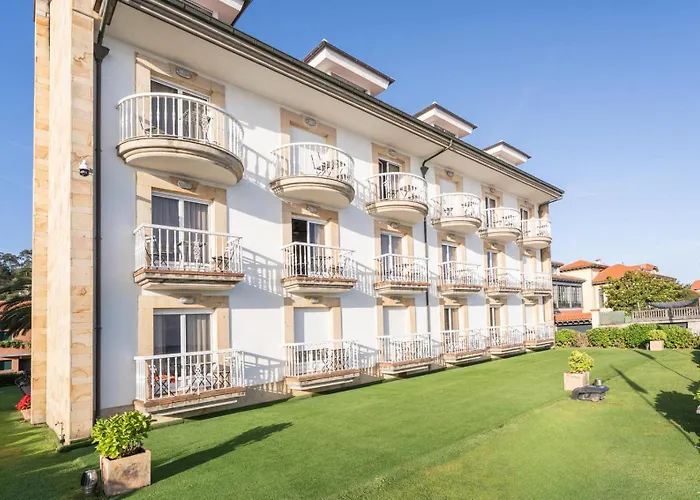 Hoteles cerca de Cueva de Tito Bustillo