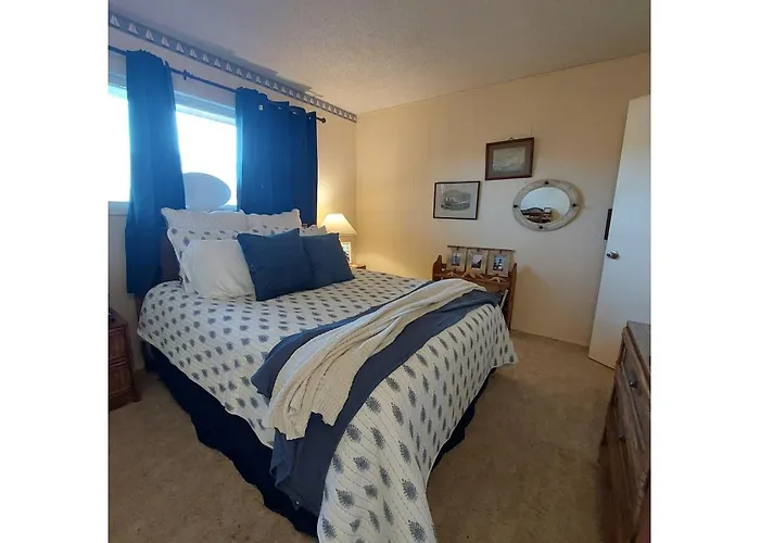 Neskowin Beach hotels