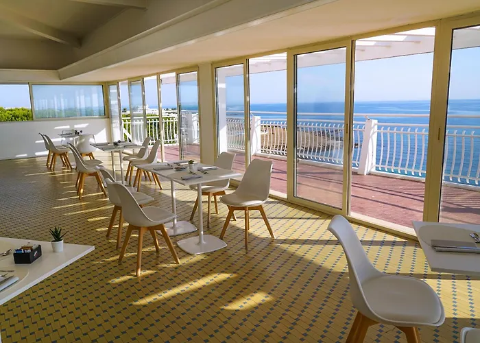 Hotel sulla spiaggia a Casalabate