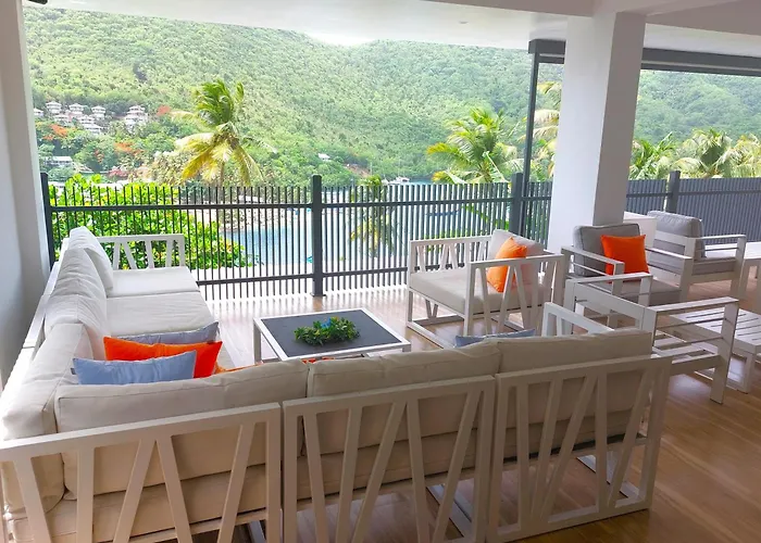 Marigot Bay Beach hotels