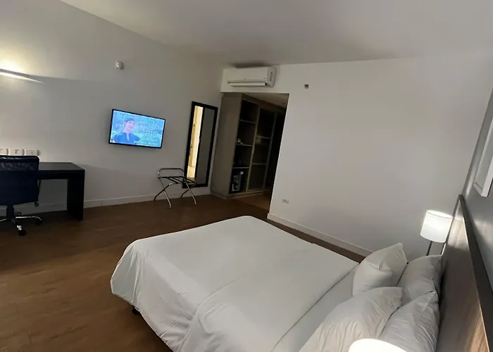 Hotéis de praia de Itaguaí