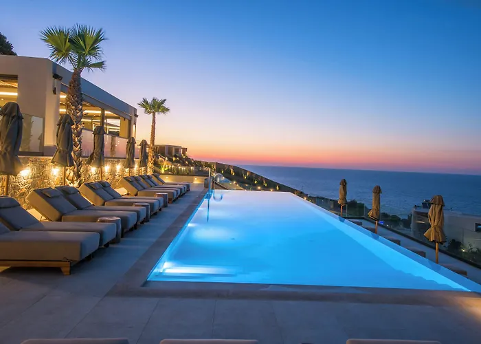 Hoteles con Vistas Maravillosas en Agia Pelagia (Creta)