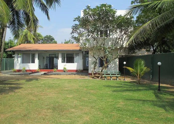 Kalutara Beach hotels