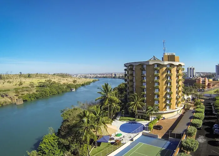 Hotéis de Itumbiara com vistas incríveis