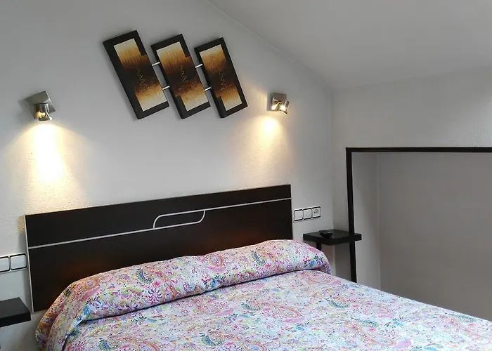 Oviedo Beach hotels