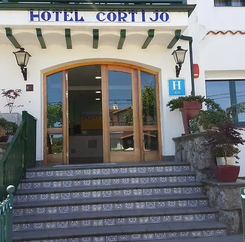 Hoteles cerca de Faro del Caballo