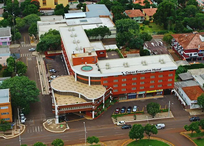 Hotéis perto de Praça do Migrante