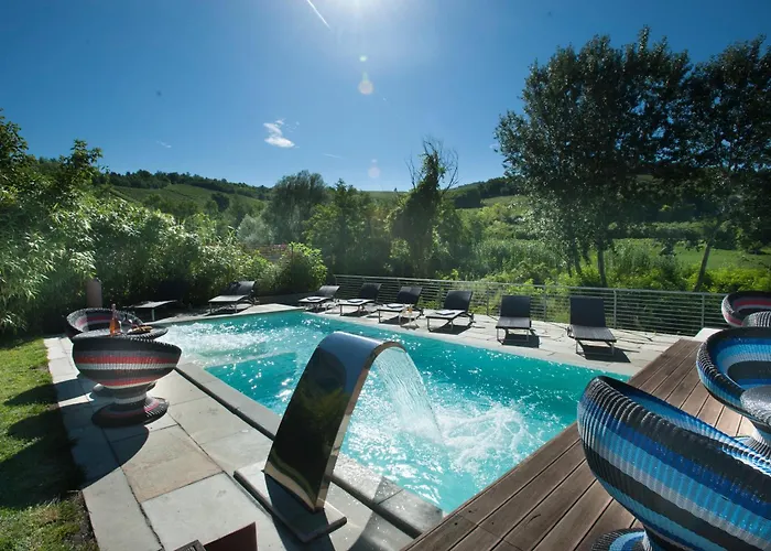 Hotel sulla spiaggia a Alba (Piedmont)