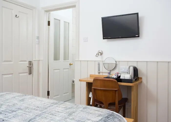 Whitstable Beach hotels