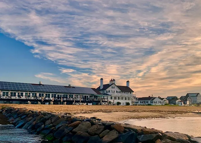 West Dennis Beach hotels