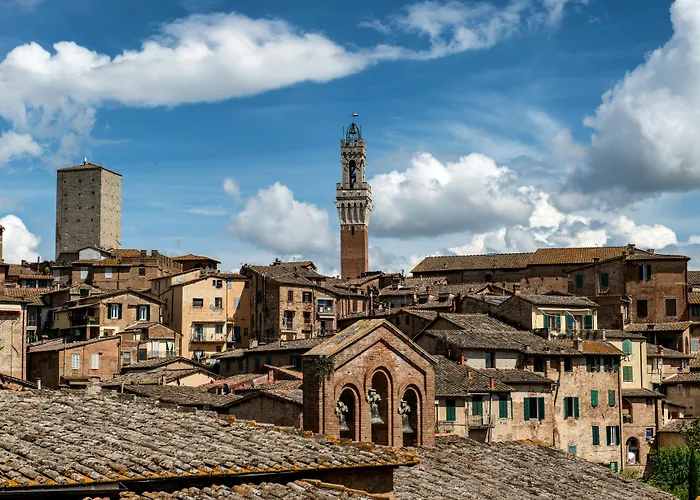 Siena hotels near Piazza del Campo