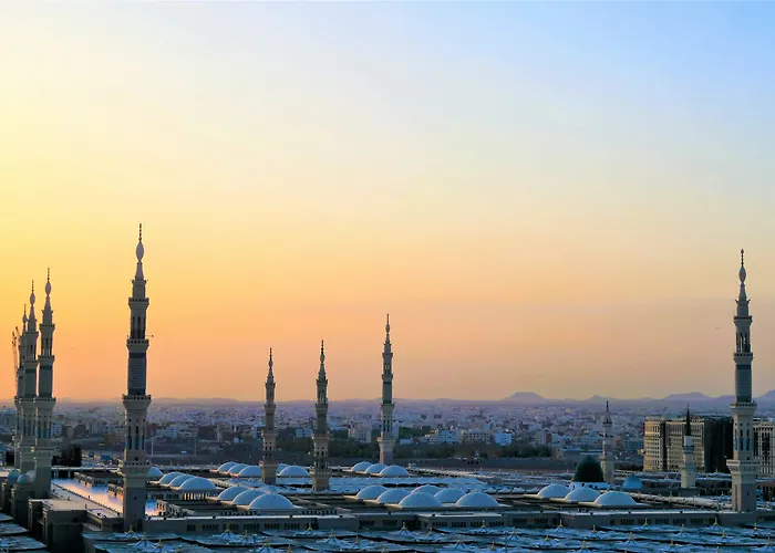 Hoteles con Vistas Maravillosas en Medina